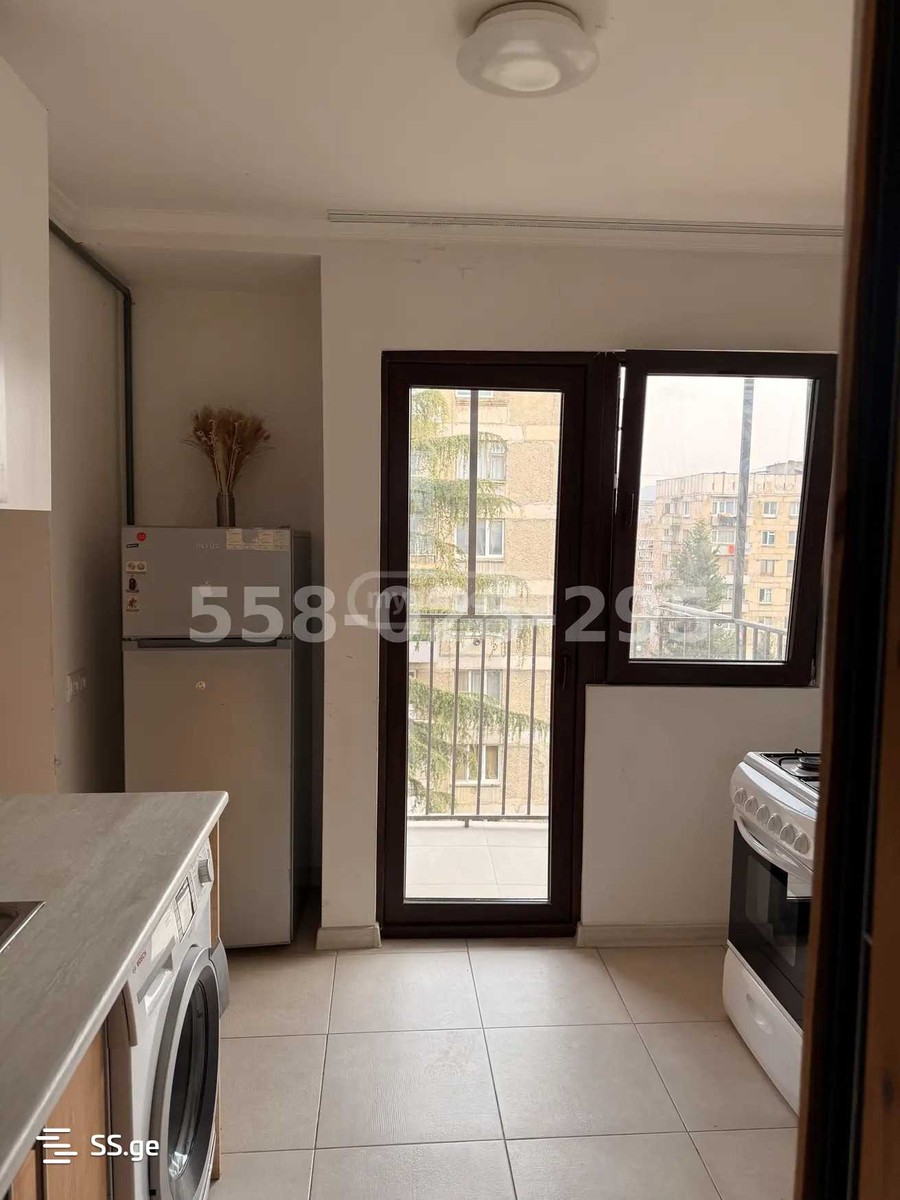 moreti st. 42 - 1 rooms