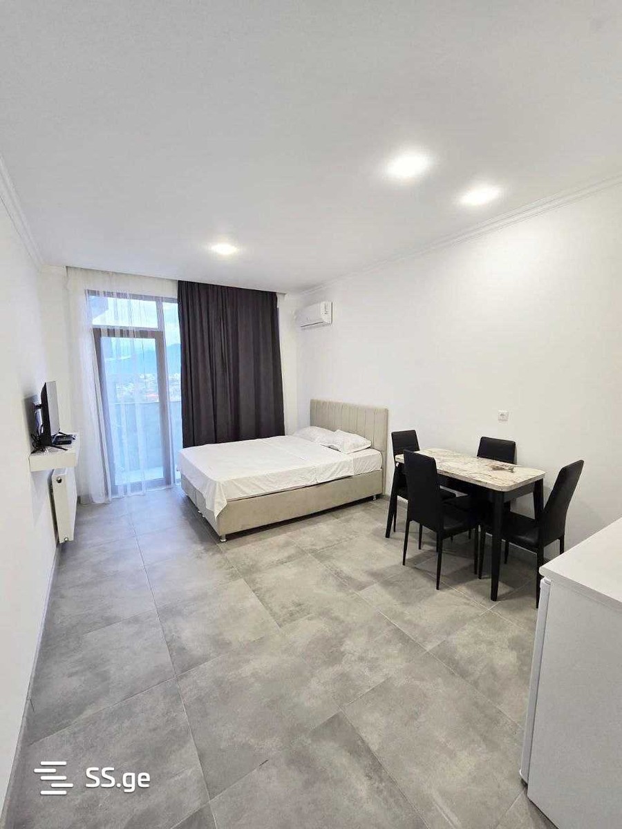 Lech and Maria Kaczynski street 8 - 1 rooms