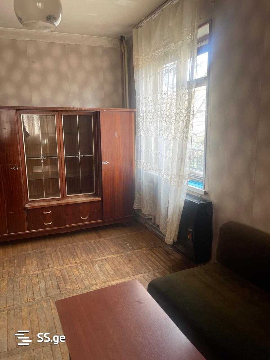 Beri Gabriel Salosi Ave. 0 - 1 rooms