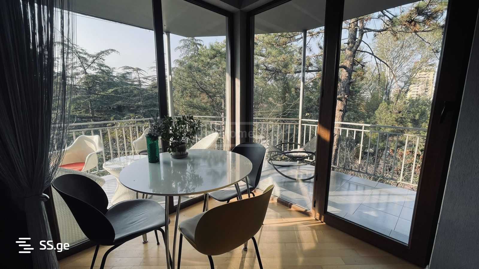 t. tabidze st. - 4 rooms