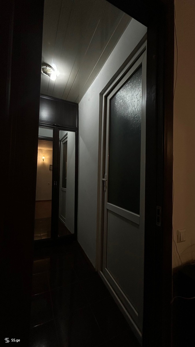 zestaponi st. 18 - 1 rooms