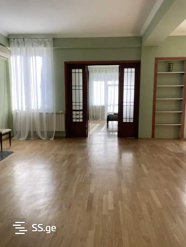 mckheta st. - 4 rooms