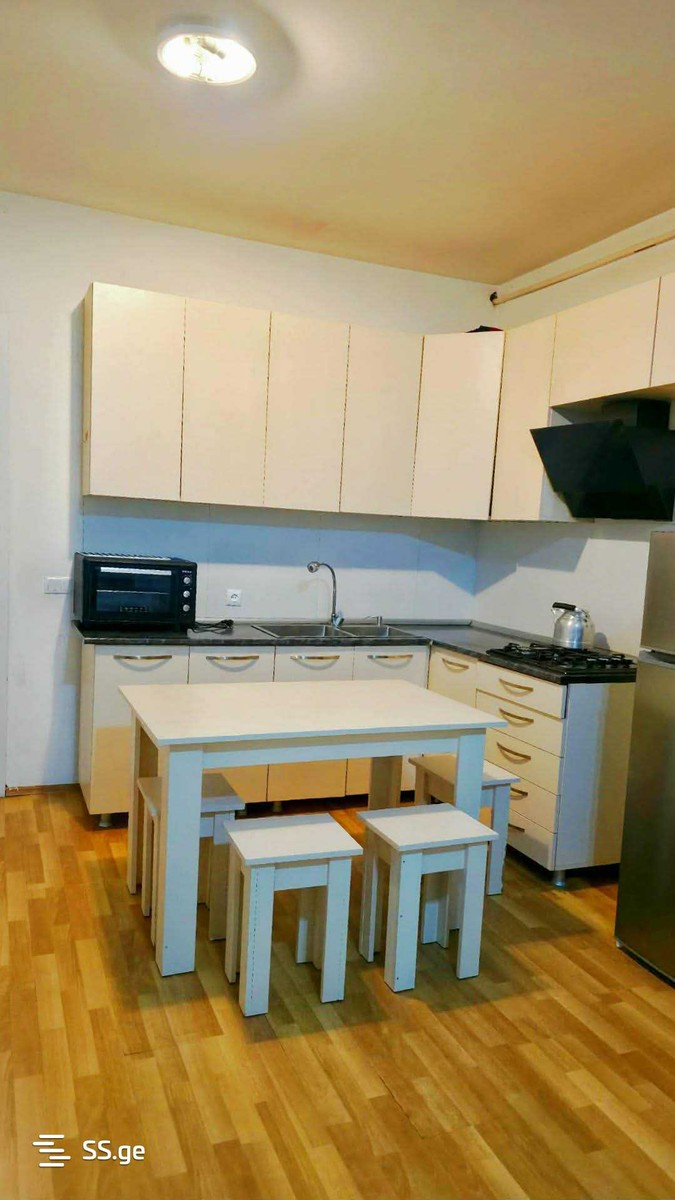 Beri Gabriel Salosi Ave. - 3 rooms