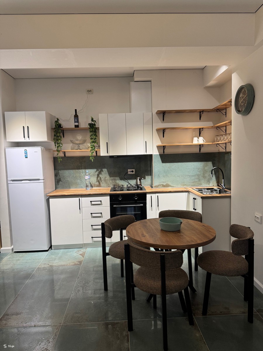 navtlugi st. 10 - 3 rooms