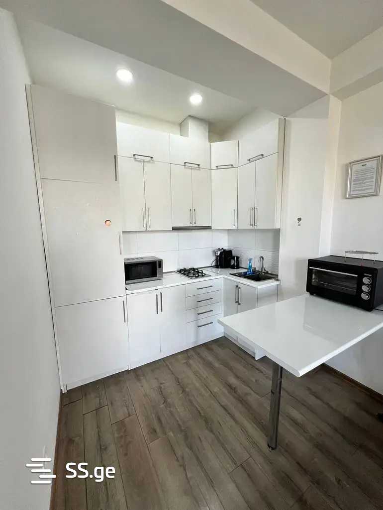 Avto Varazi st. - 1 rooms