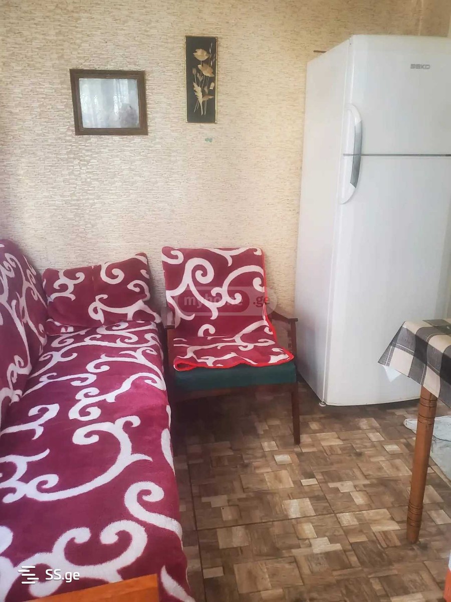 tovstonogov st. 0 - 1 rooms