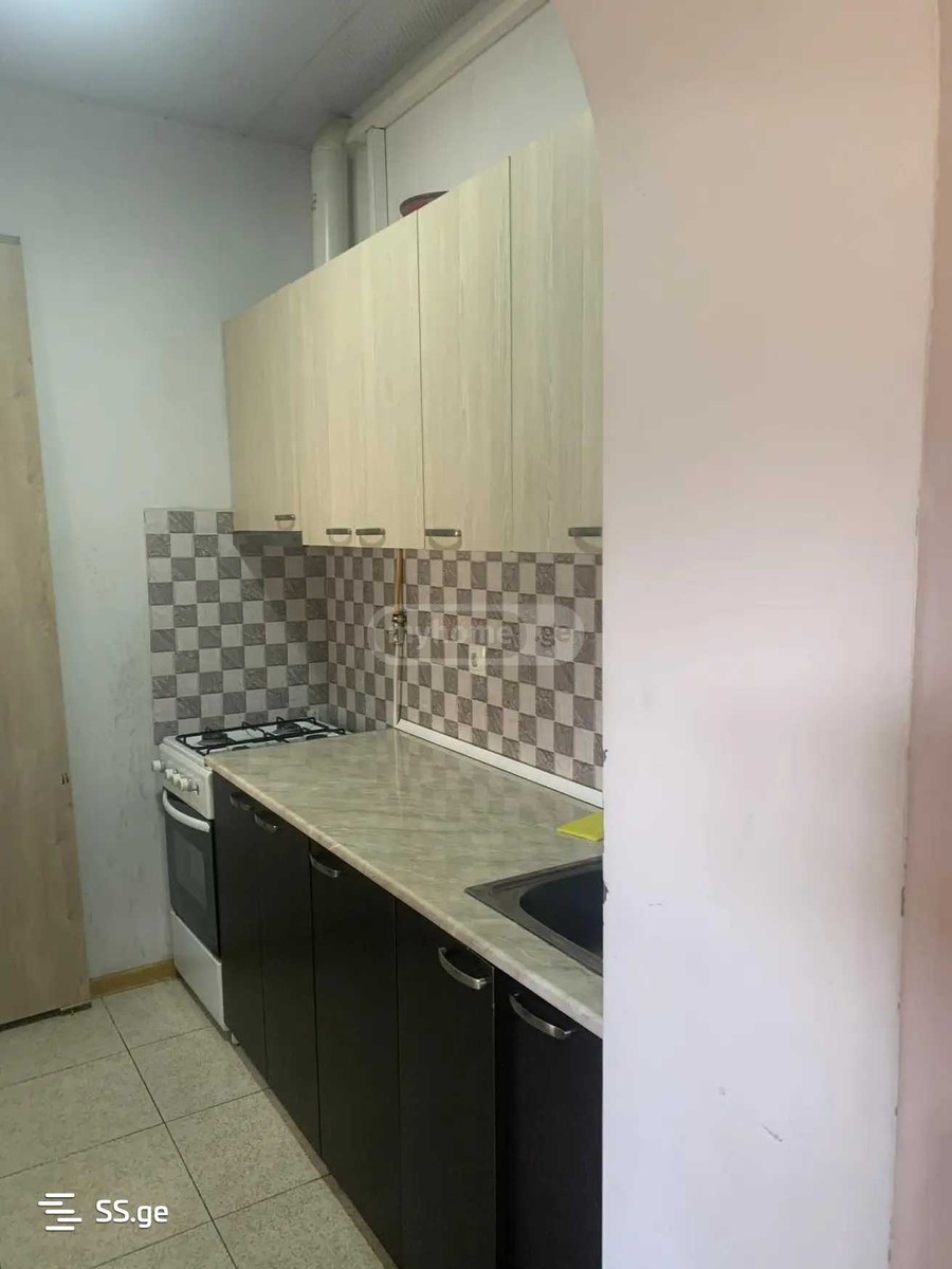 lertsami st. 0 - 1 rooms