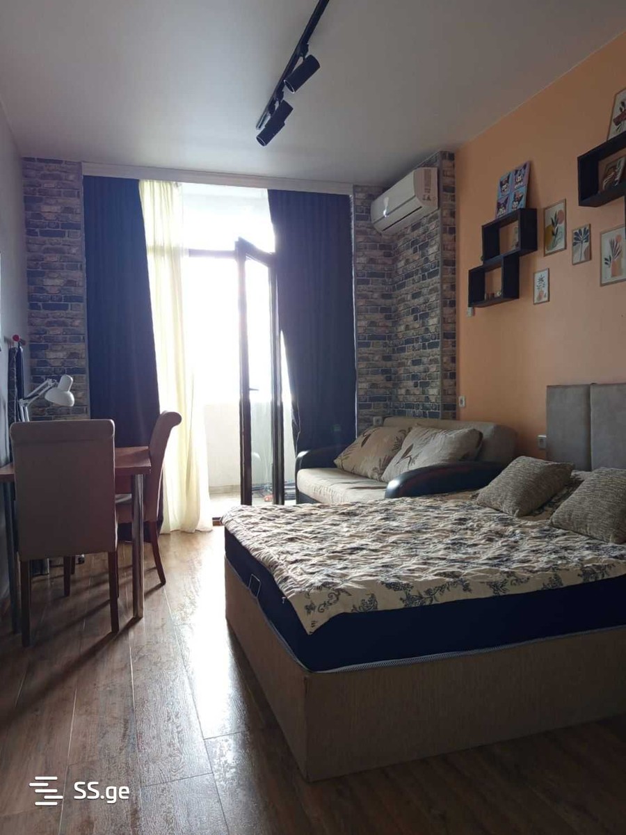 Lech and Maria Kaczynski street 25 - 1 rooms