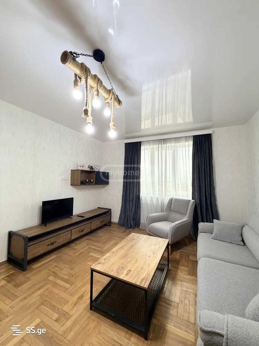 a.wereTlis avenue 69 - 2 rooms