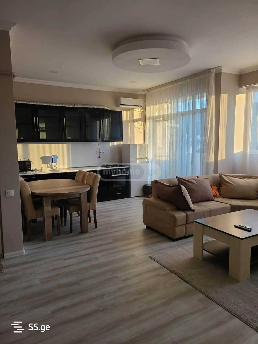 B.Kvernadze st. - 3 rooms