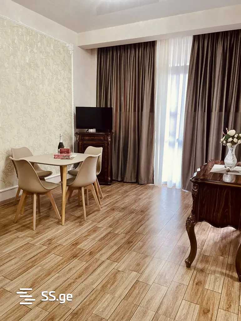 nucubidze v plato - 2 rooms