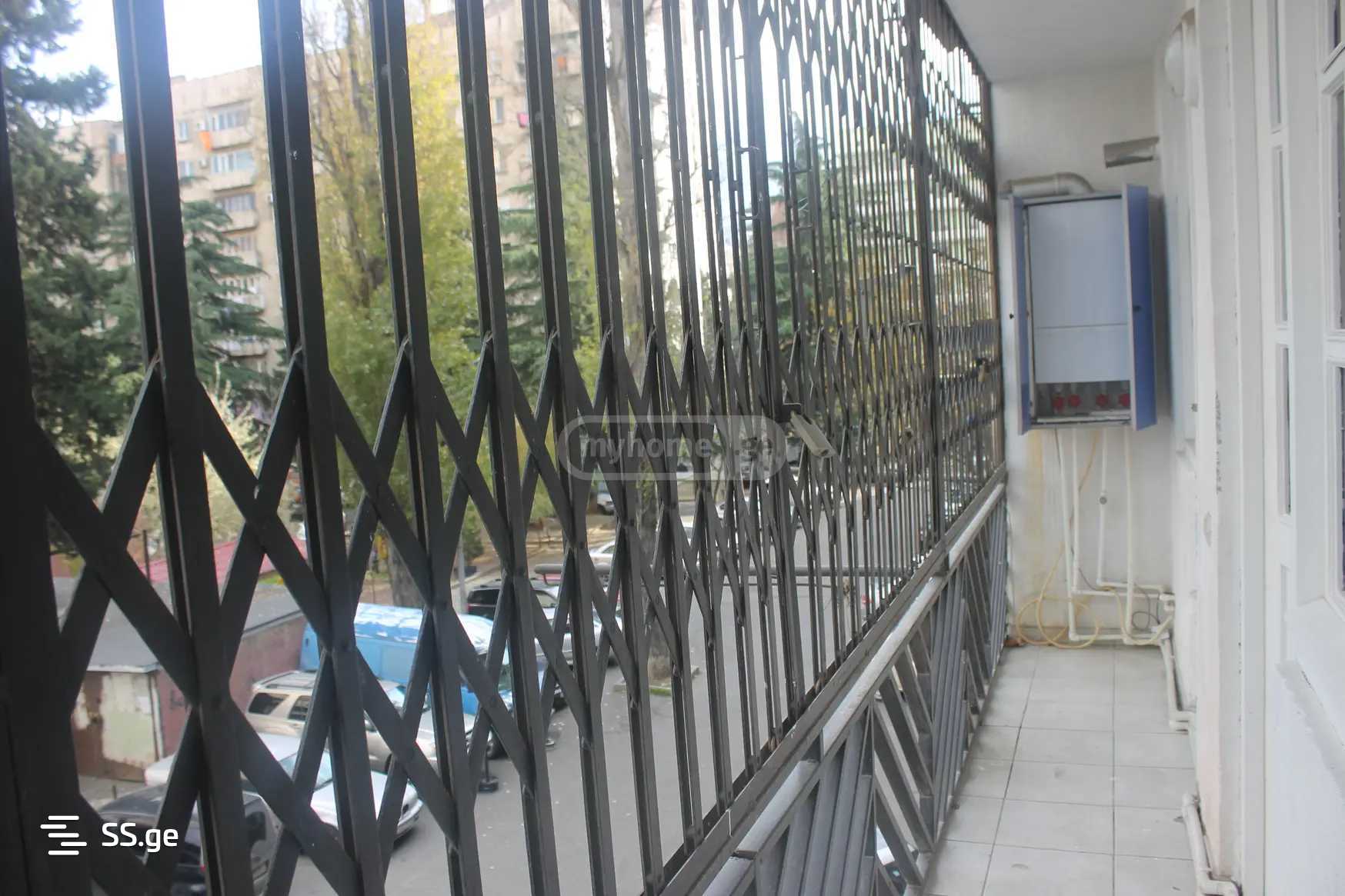 vaja-pshavela avenue 32 - 6 rooms