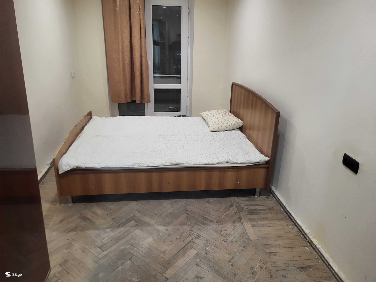 M. Tsinamdzghvrishvili  137 - 3 rooms