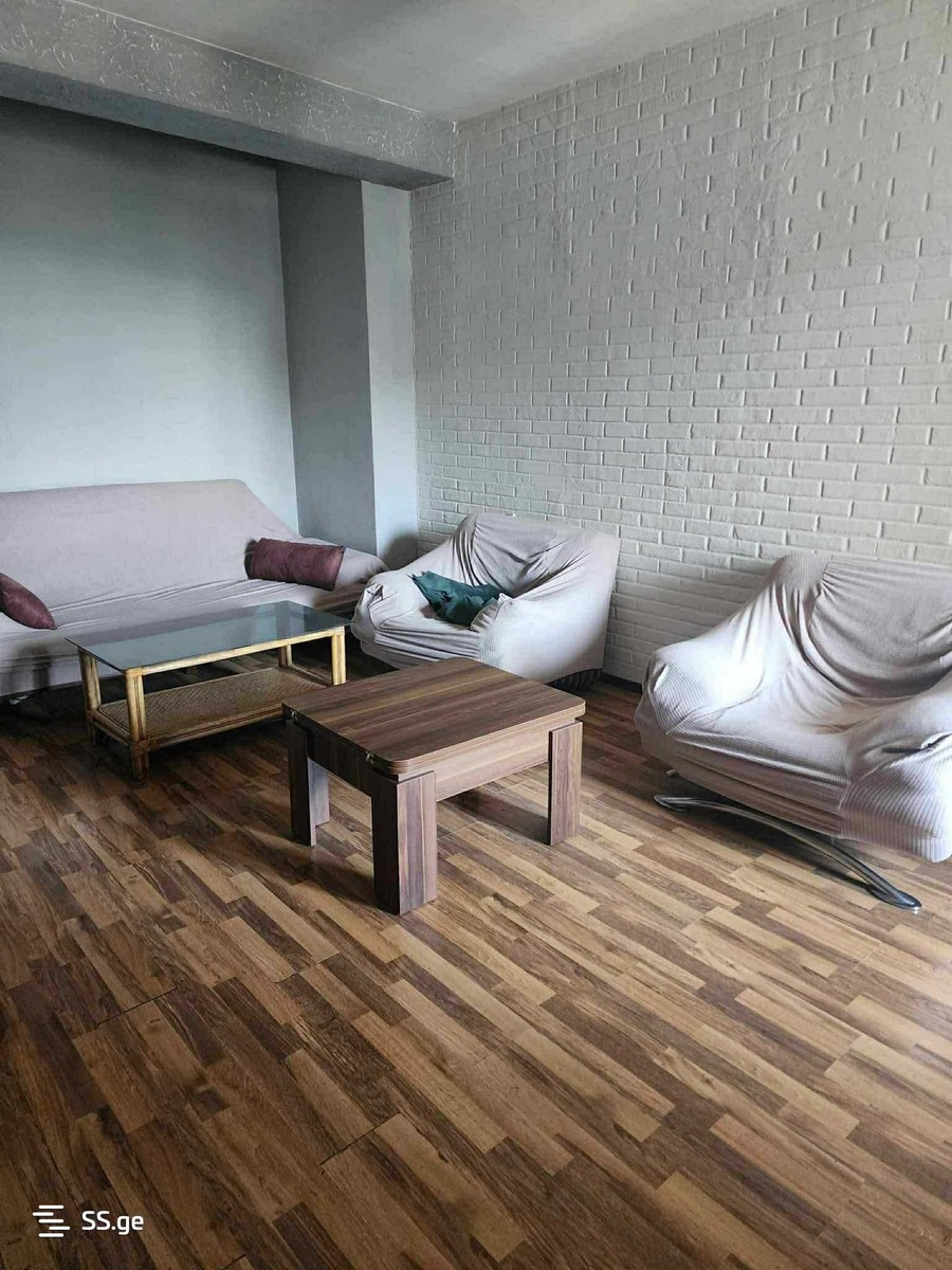 kutaisi st. 42 - 2 rooms