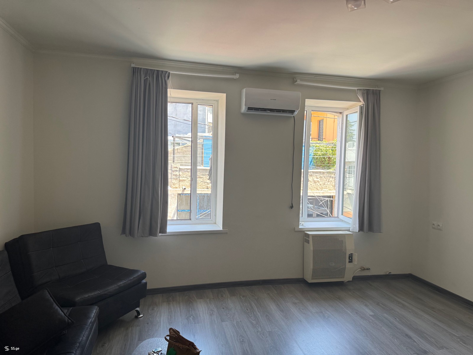 petriashvili st. 35 - 2 rooms