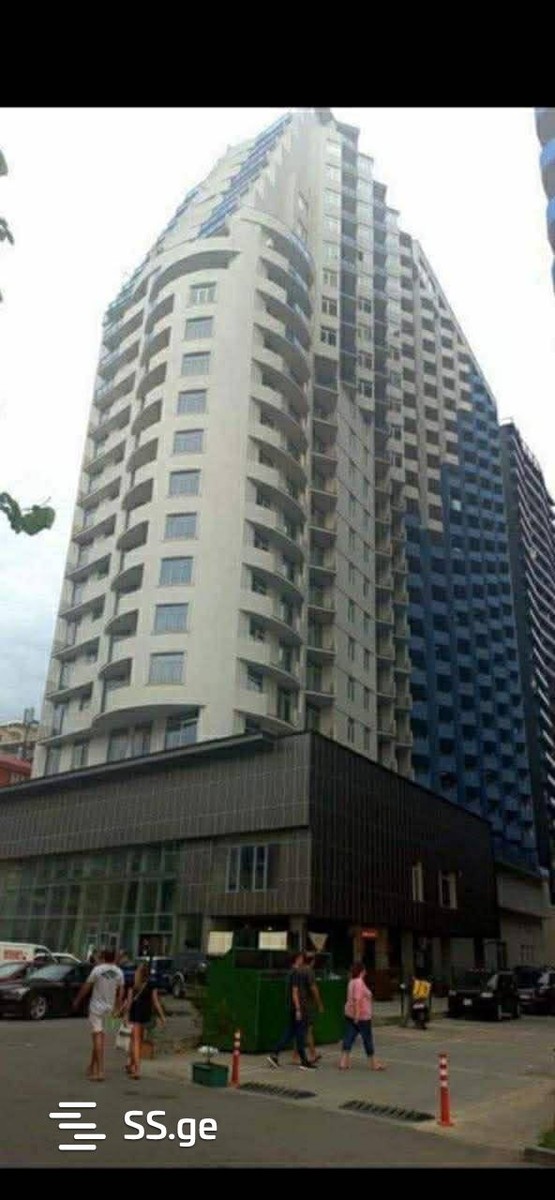 D. Mamuladze st. 31 - 3 rooms