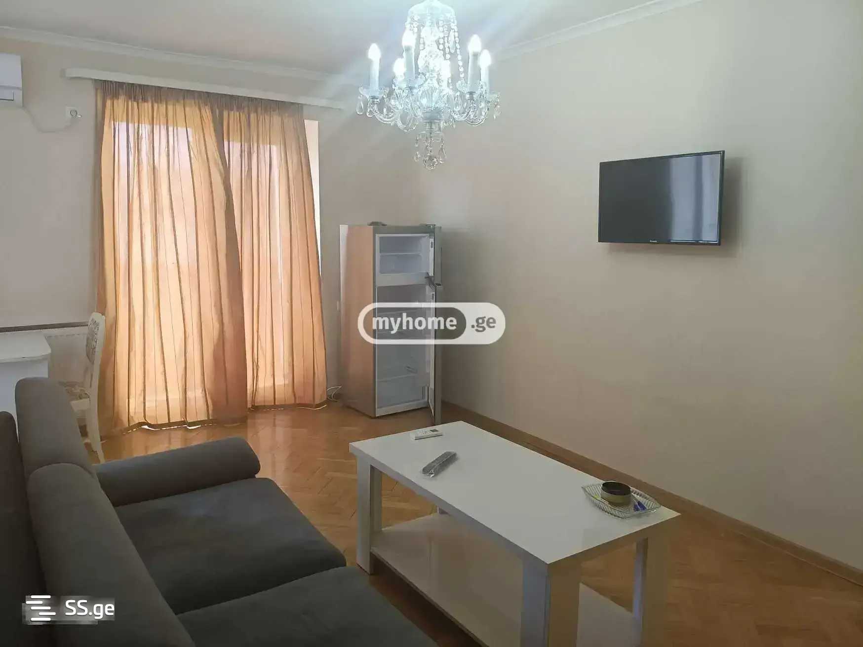 Квартира pekini st.