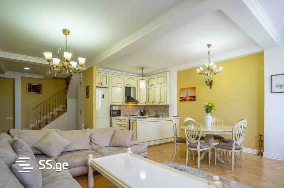 Квартира Nikoloz (Carlo) Chkheidze st.