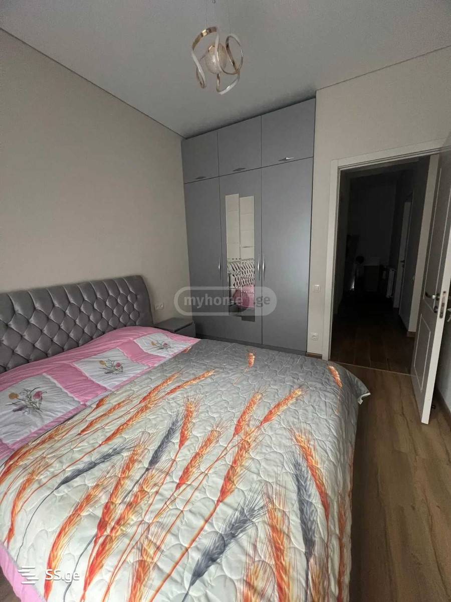 chkondideli st. 34 - 3 rooms