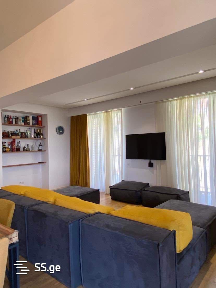 E. Amashukeli st. 17 - 3 rooms