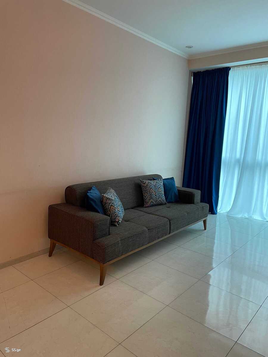 Квартира i. vekua st.