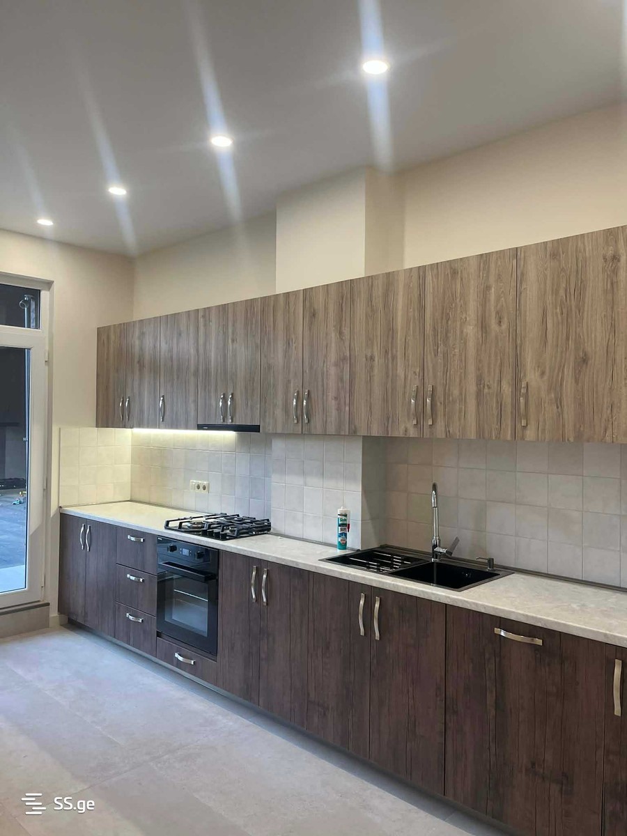 Gr. Robakidze Ave - 3 rooms