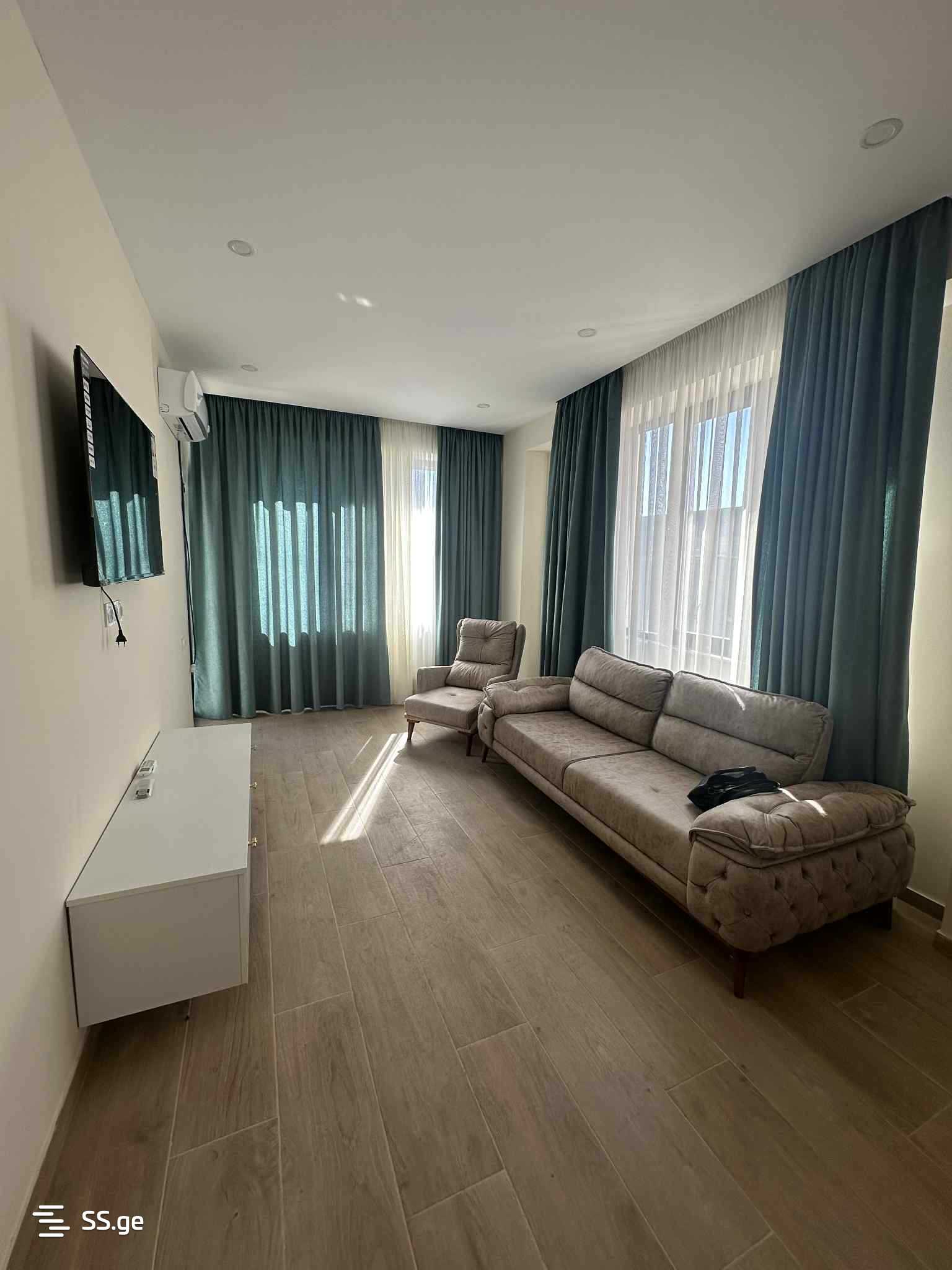 Квартира Khvedelidze st. 8