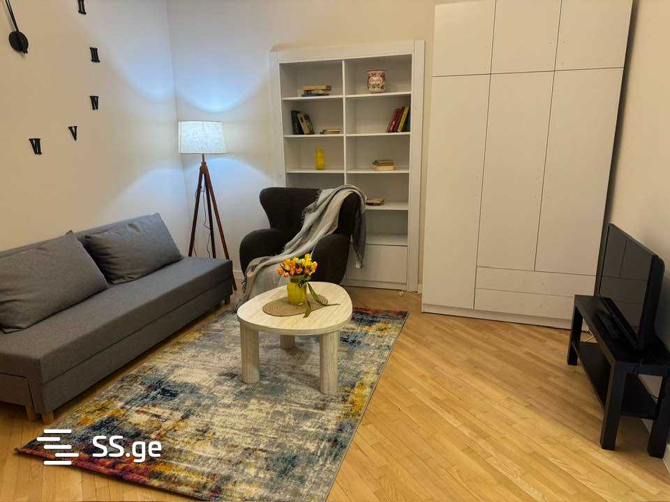 agmashenebeli ave - 3 rooms