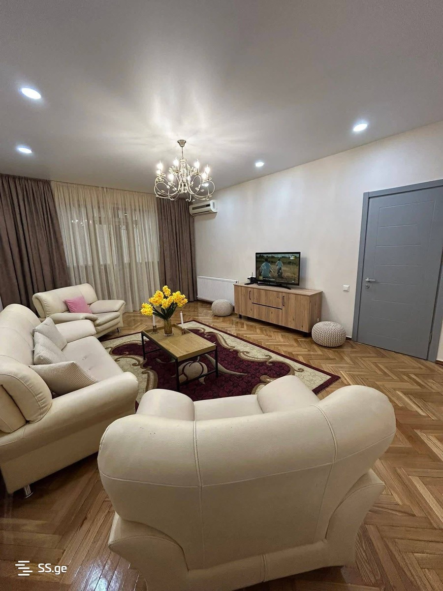 Kobaladze st. 9 - 5 rooms