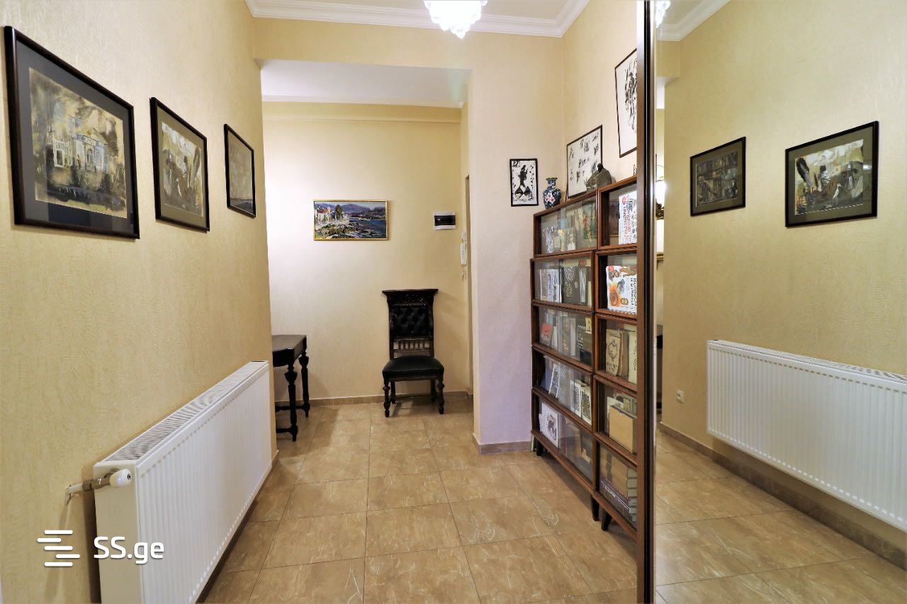 Квартира i. chavchavadze avenue 83