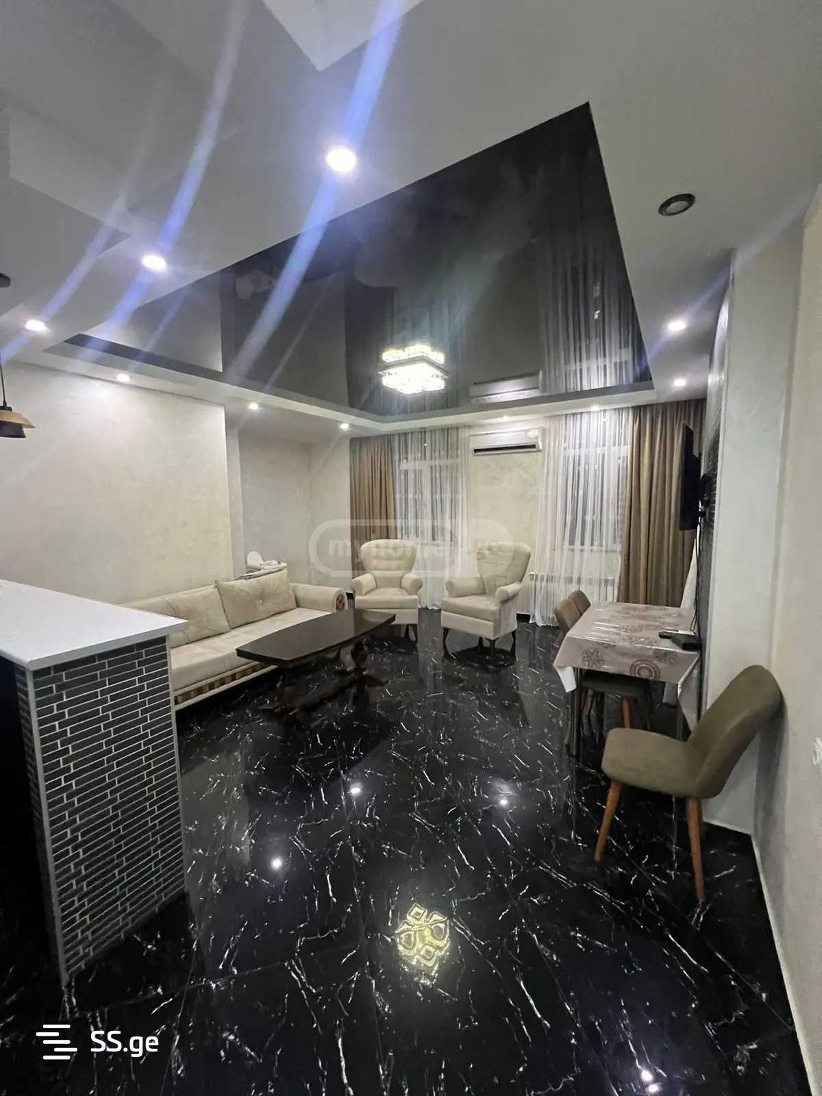 Квартира pekini st.