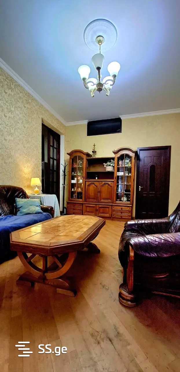 Квартира cinamdzgrishvili st.