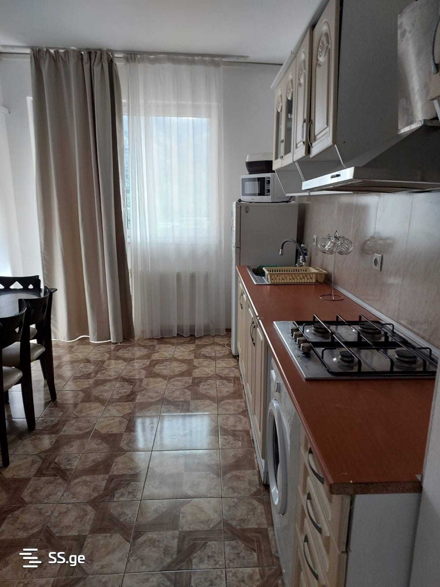 Beri Gabriel Salosi Ave. - 3 rooms