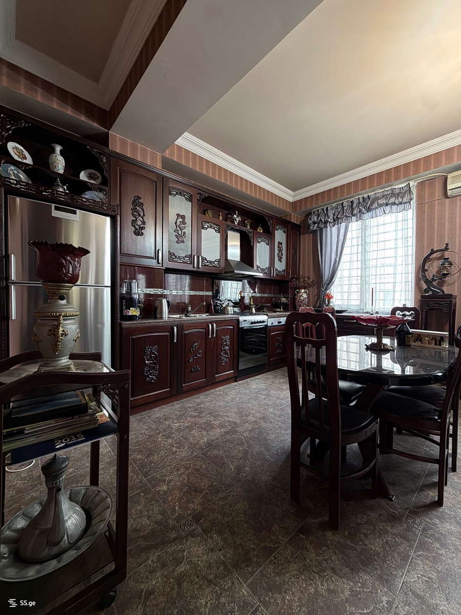 kekelidze st. 28 - 6 rooms