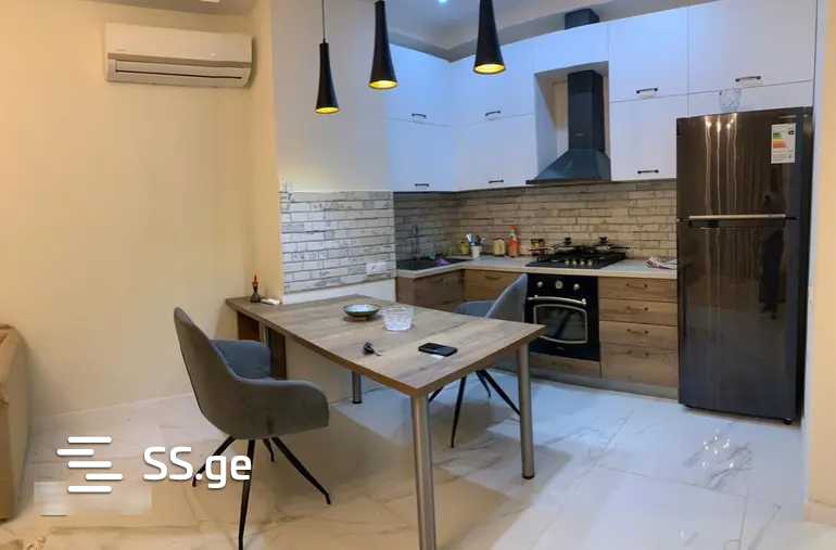 P. Ioseliani st. - 4 rooms