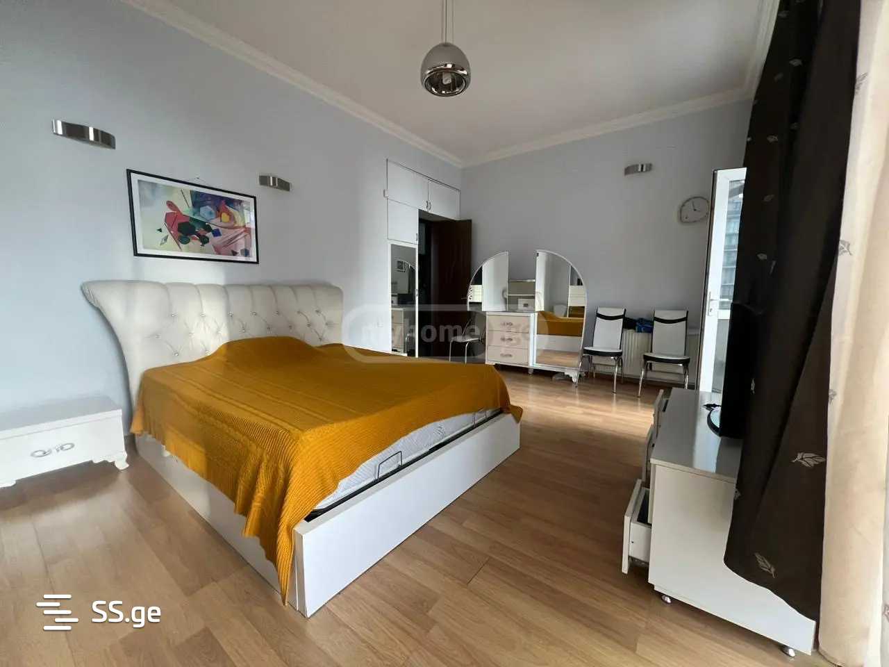 Z. Gorgiladze Street 88 - 4 rooms