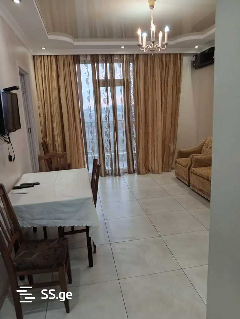 42 - 3 rooms