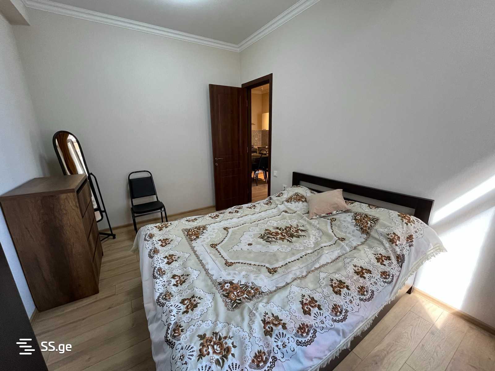 Квартира chiatura st. 4/6