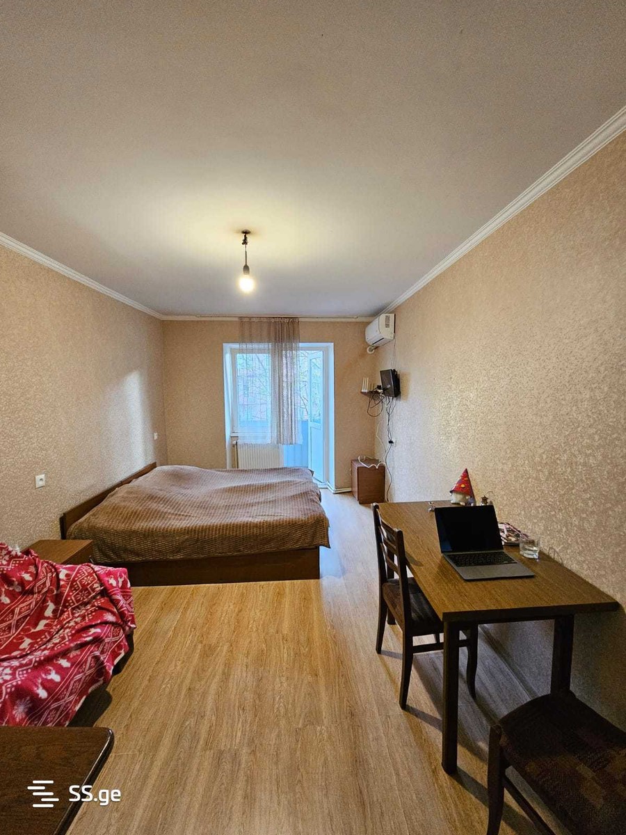 pekini st. - 1 rooms