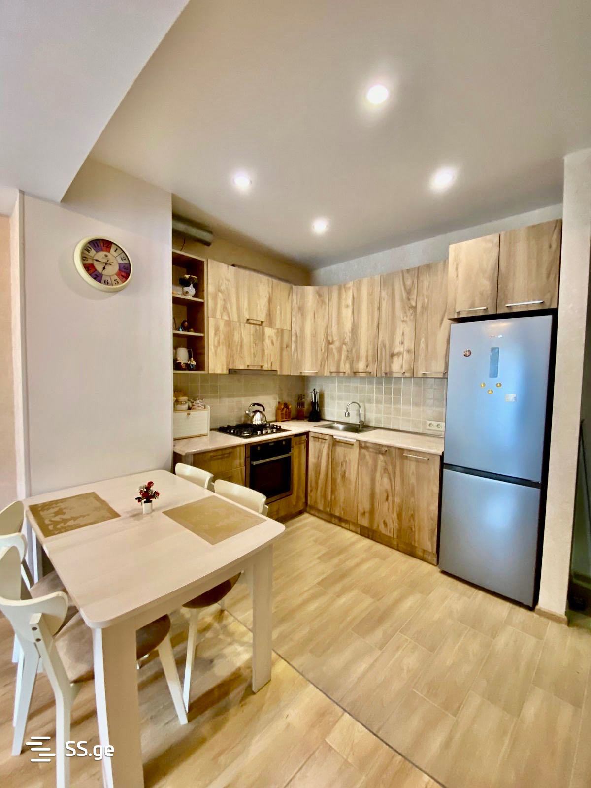 Квартира parnavaz mepe avenue 26