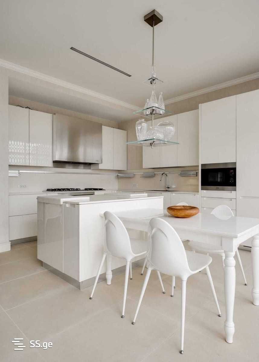 besiki st. - 5 rooms