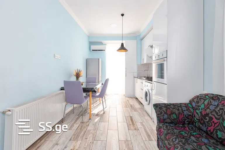 N.Chkheidze st. 9 - 2 rooms