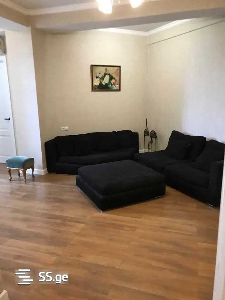 panaskerteli st. 12 - 3 rooms