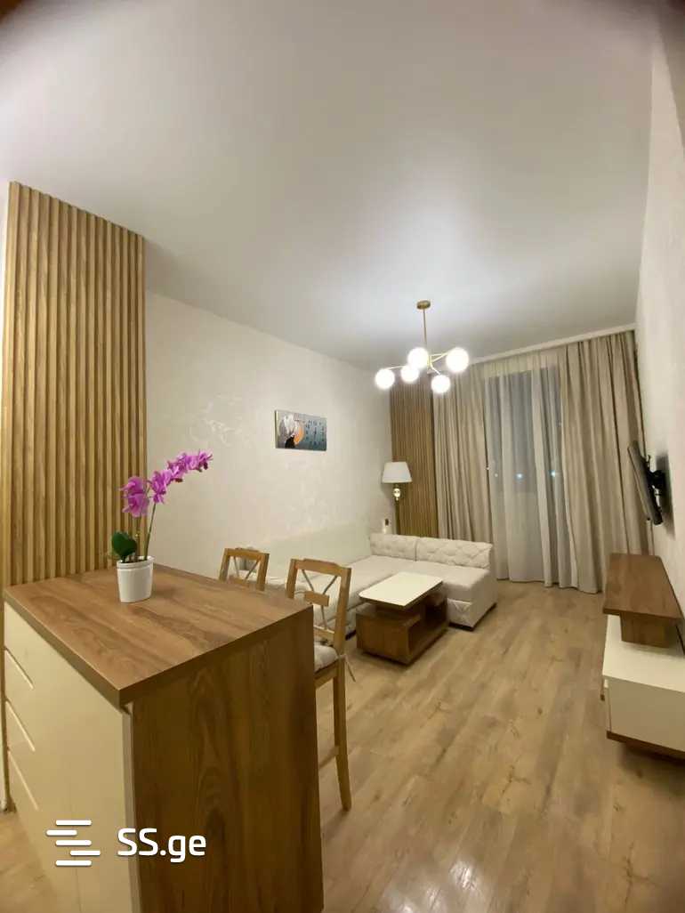 Bob walsh st. - 2 rooms