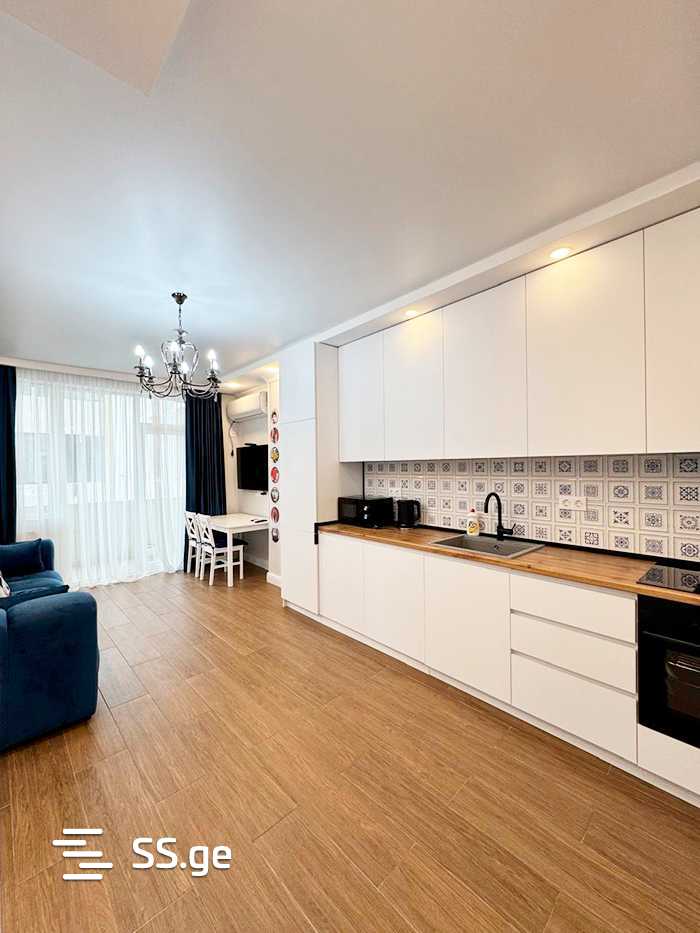 R. Nizharadze st. 9 - 3 rooms