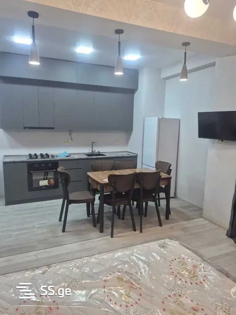 B. Zghenti St. 6 - 1 rooms