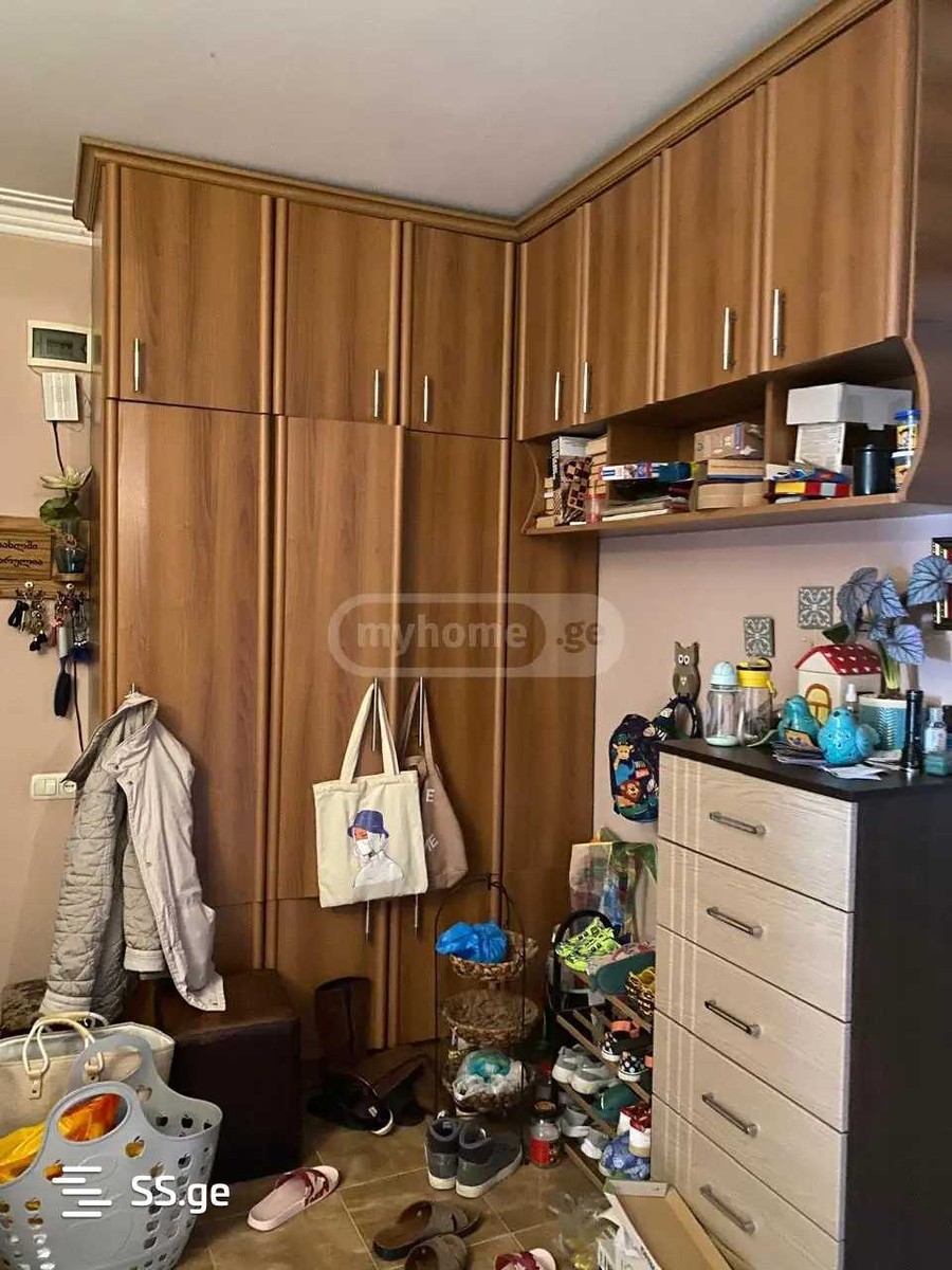 dumbadze ave - 4 rooms