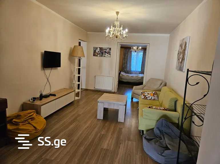 pekini st. 2 - 3 rooms