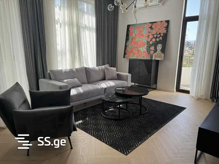 mckheta st. - 3 rooms