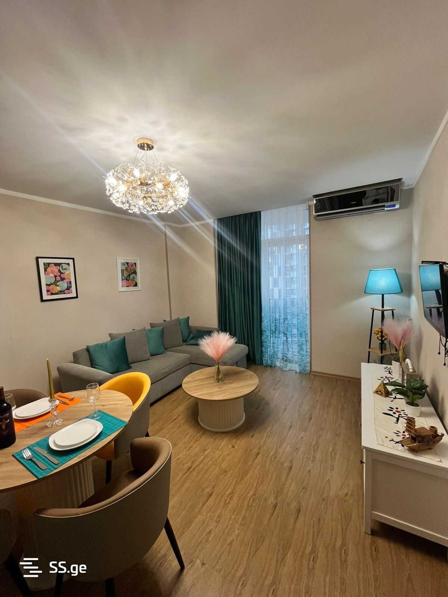 Khimshiashvili st. 15 - 3 rooms